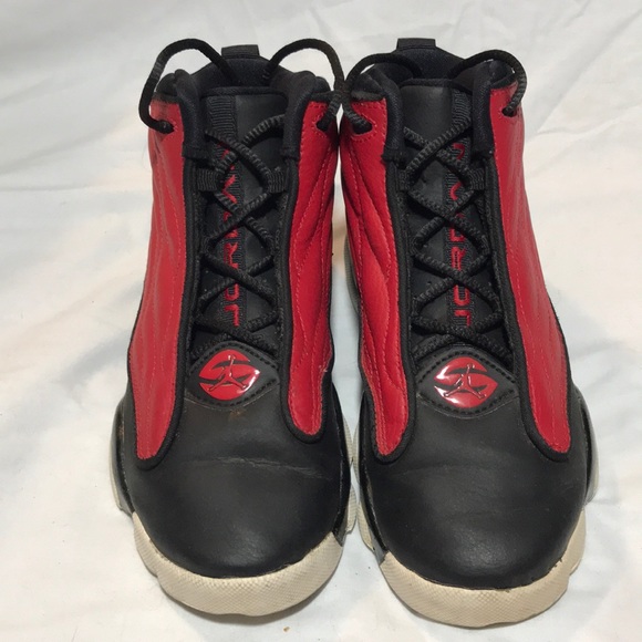 Jordan Pro Strong basketball shoes - Picture 2 of 8